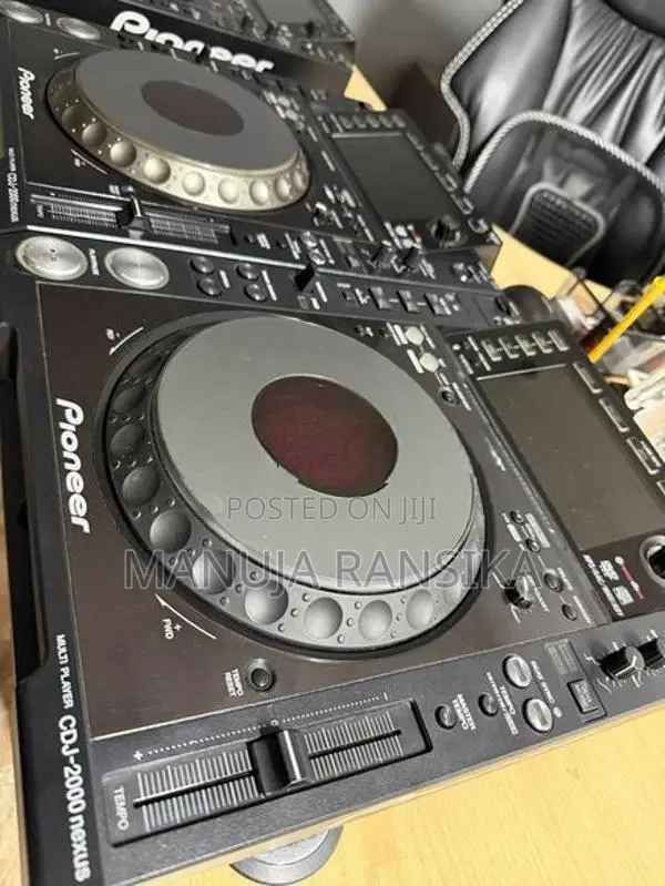 Pioneer CDJ-2000