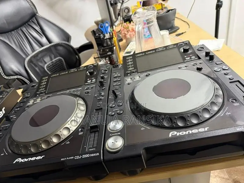 Pioneer CDJ-2000