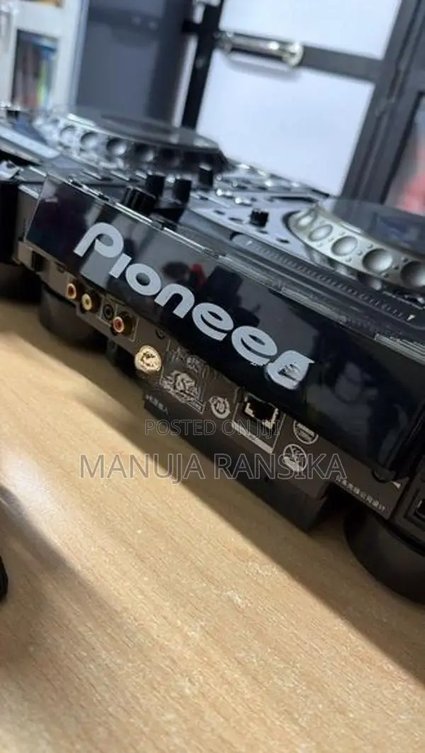 Pioneer CDJ-2000