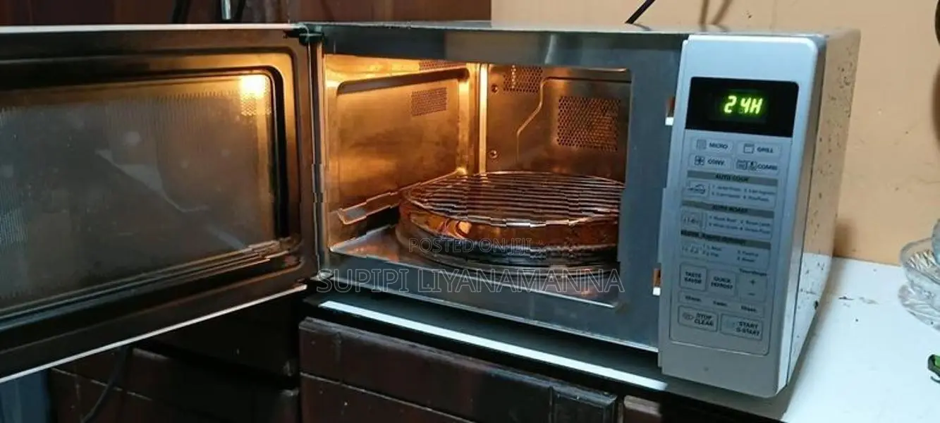 LG Microwave Oven