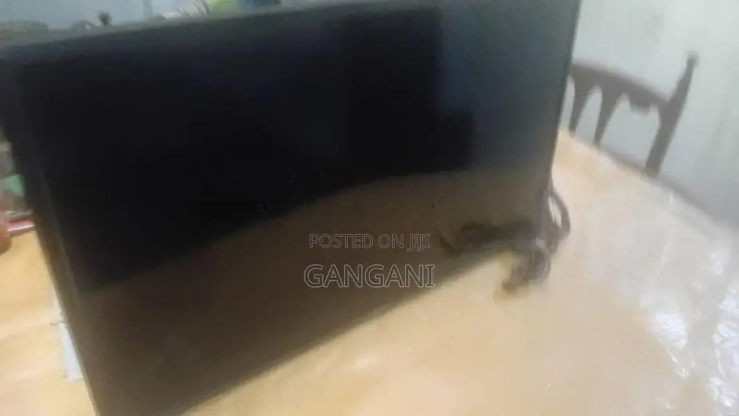 SAMSUNG LED Converted TO HD Smart TV With Wallmount Brackets