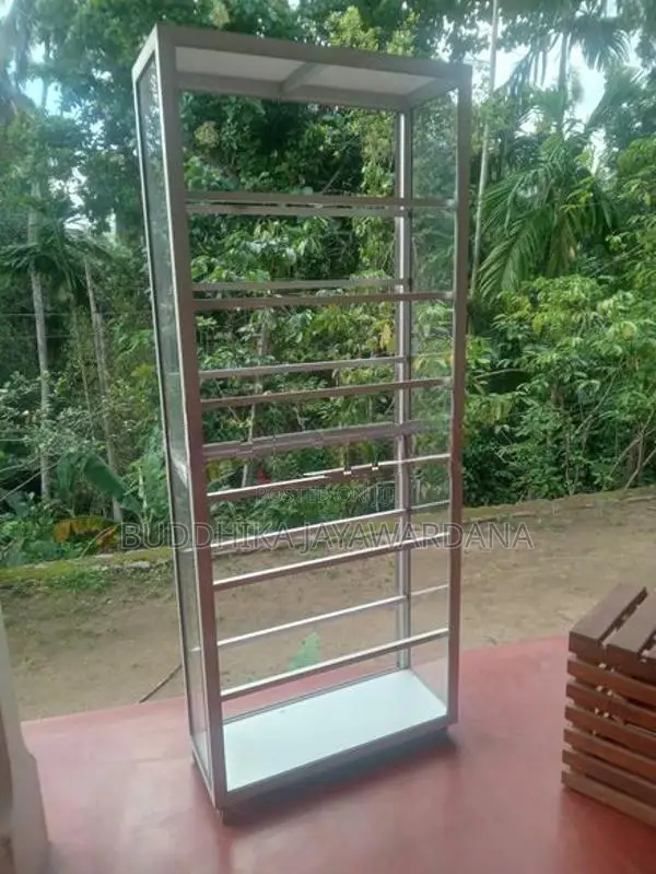 ඇලුමිනියම් ශෝකේස්