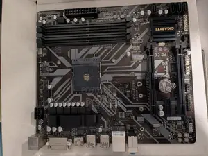 Ryzen Gigabyte B450 Motherboard