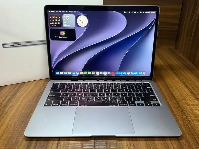 A2337 Apple MacBook Air M1 Chip 2020