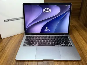 A2337 Apple MacBook Air M1 Chip 2020