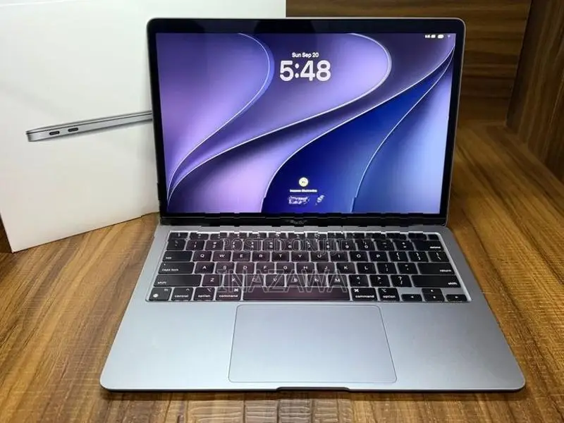 A2337 Apple MacBook Air M1 Chip 2020
