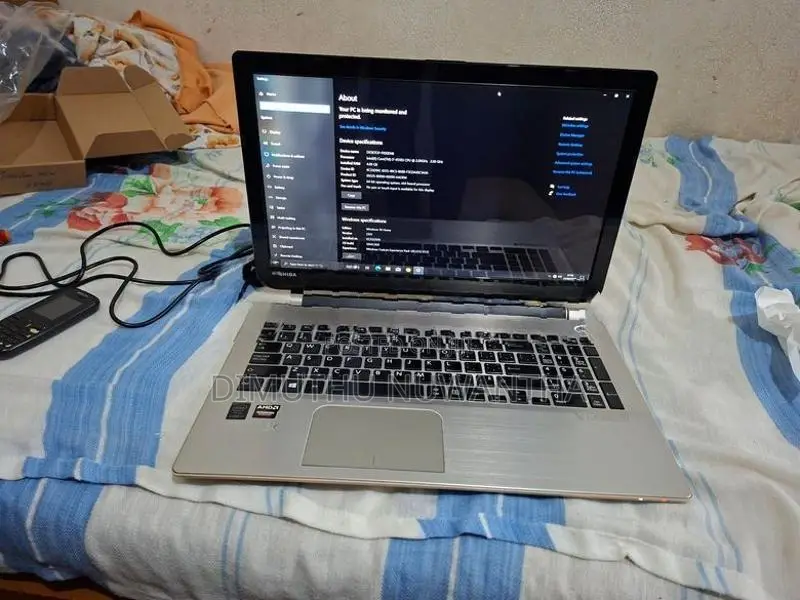 Toshiba i7 4th Gen Laptop