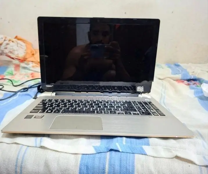 Toshiba i7 4th Gen Laptop