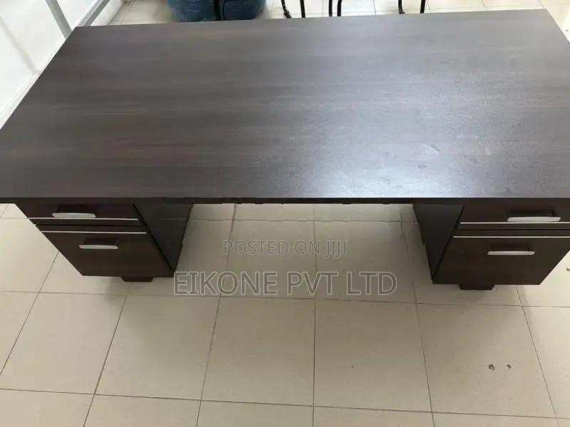 Damro Executive Table