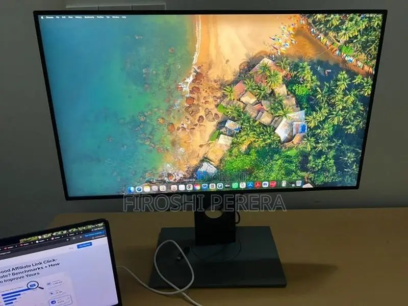 Dell UltraSharp U2717D 27" QHD IPS Frameless 2K Monitor