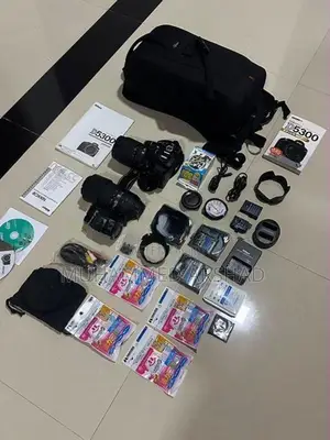 NIKON D5300