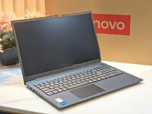 Lenovo V15 G5 IRL Core™ 3 14th Gen 15.6-inch Full HD 8GB