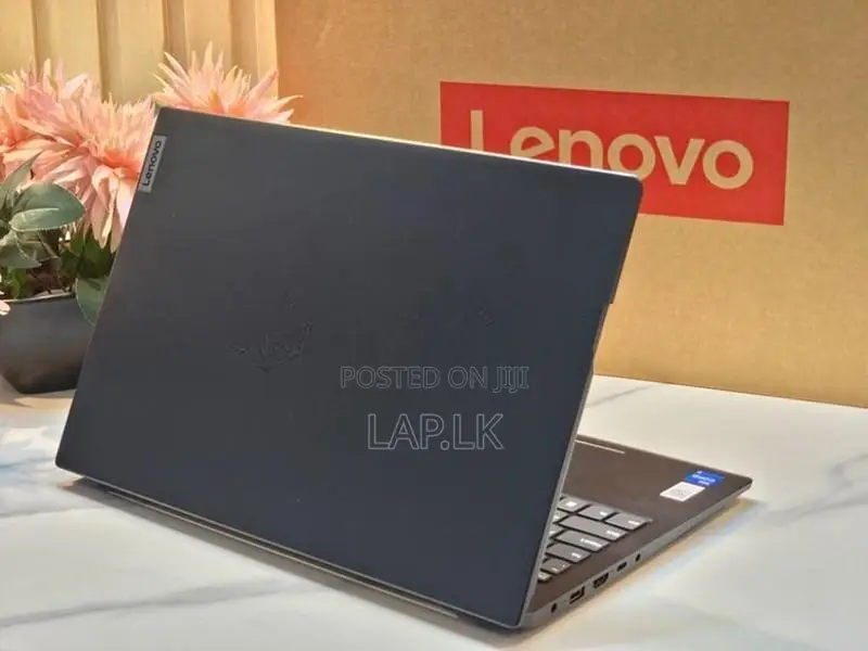 Lenovo V15 G5 IRL Core™ 3 14th Gen 15.6-inch Full HD 8GB