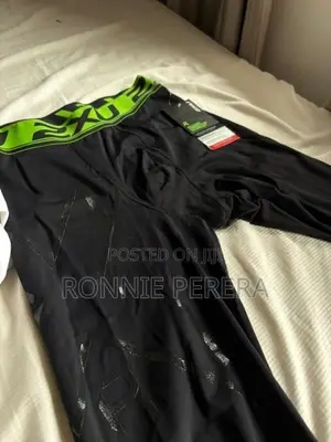 2XU Refresh Recovery Compression Tights