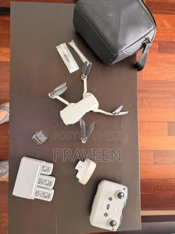 DJI Mini 2 SE Fly More Combo 3 Batteries