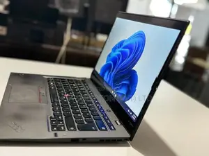 Lenovo Thinkpad 20BTS0S800 RAM: 8 GB DDR3 256 GB SSD Core i7