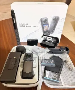 Insta 360 X-5 Full Bundle - Essential