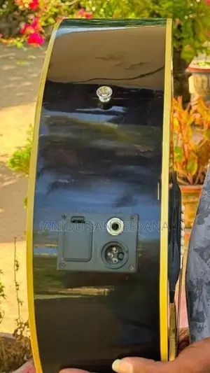 Box Electric Guitar