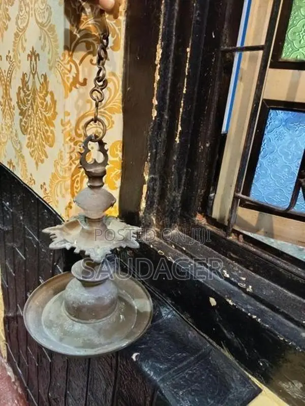 Antique Kuththu Vilakku Lamp