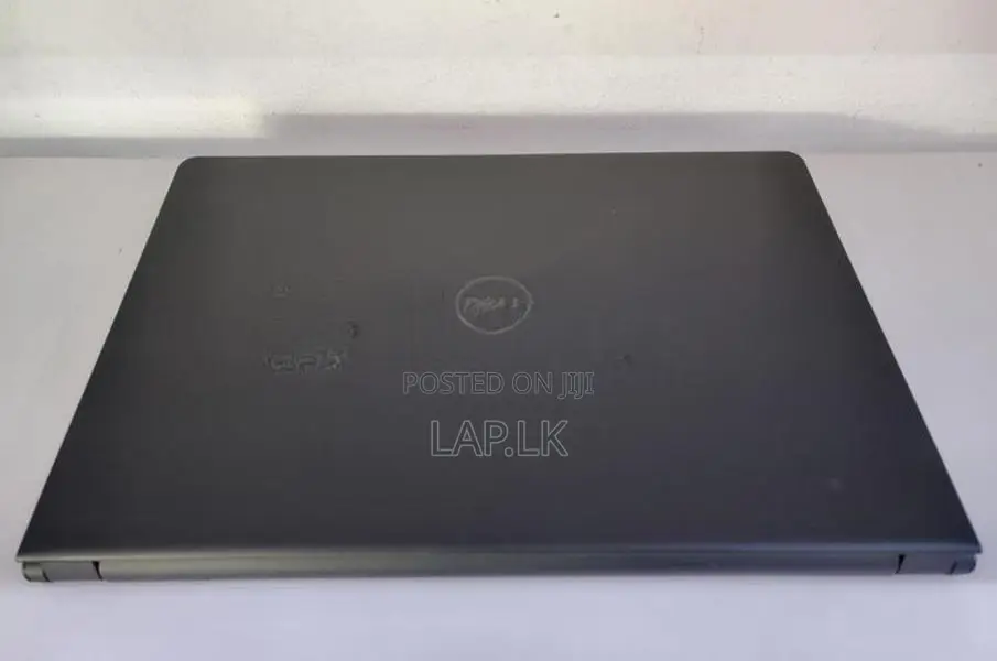 Dell Inspiron 3576 Core i5 8250U 8th Gen Radeon 520 2GB VGA 15.6 Full 