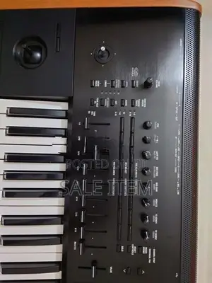 Korg Kronos 2 61 Keys Music Workstation Keyboard
