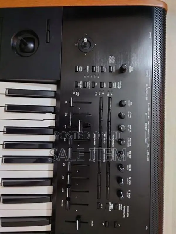 Korg Kronos 2 61 Keys Music Workstation Keyboard