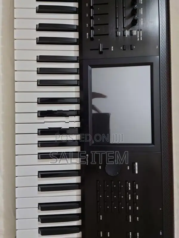 Korg Kronos 2 61 Keys Music Workstation Keyboard