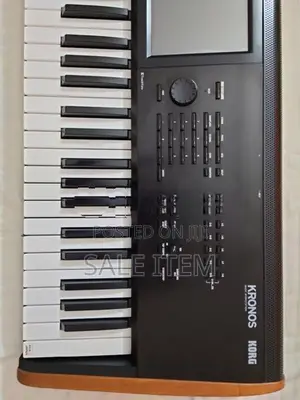 Korg Kronos 2 61 Keys Music Workstation Keyboard