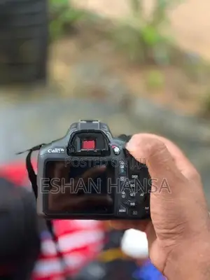 Canon 1300D Camera