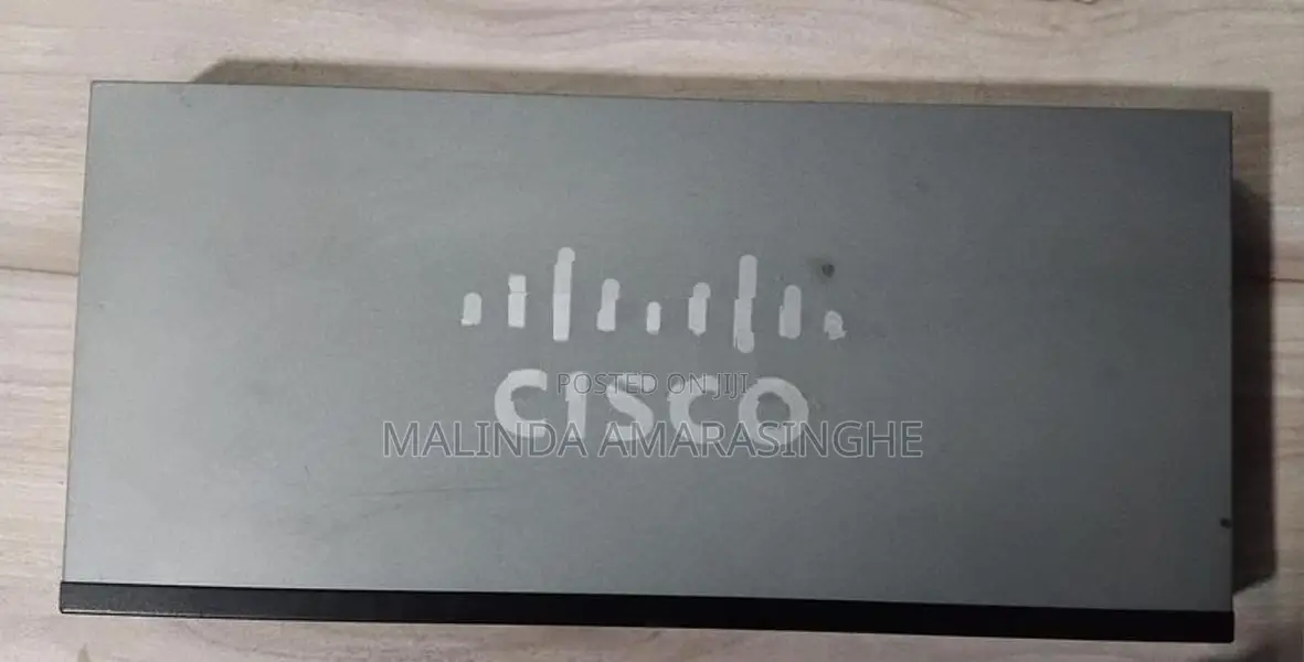 Cisco SG 100-24 Network Switch