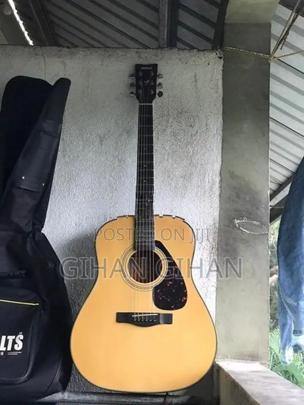 Yamaha Guitar