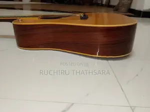 Manchis Box Guitar