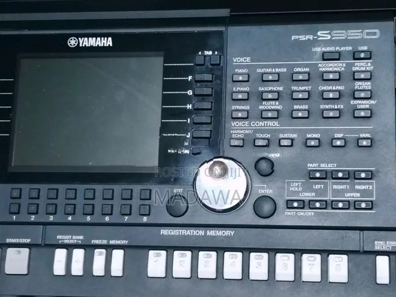 PSR S950 Yamaha Key Board