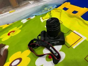 Canon 1200D Camera