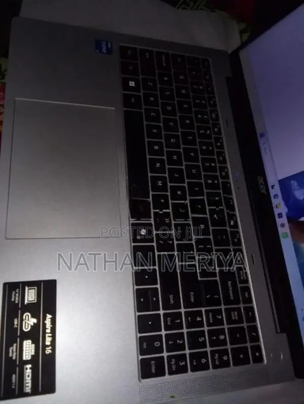 Acer Aspire Lite 16 – 13th Gen i3 16GB RAM 512GB SSD