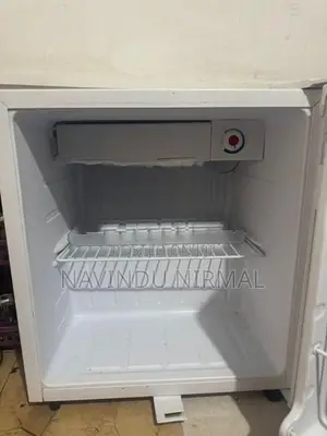 Singer 47L Mini Fridge - Used