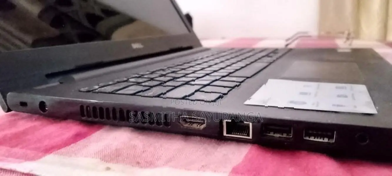 Dell Inspiron 15 (i7 / 4GB RAM 500GB HDD Nvidia GPU)