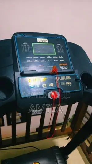 Quantum T-212 Treadmill New