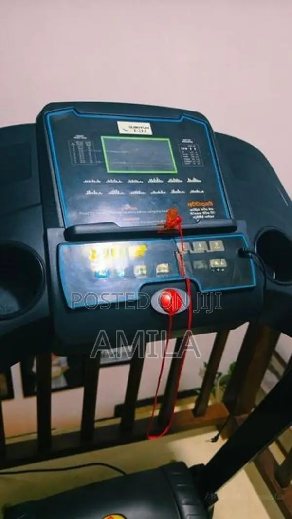 Quantum T-212 Treadmill New