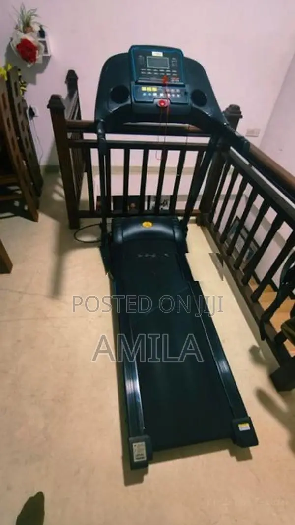 Quantum T-212 Treadmill New