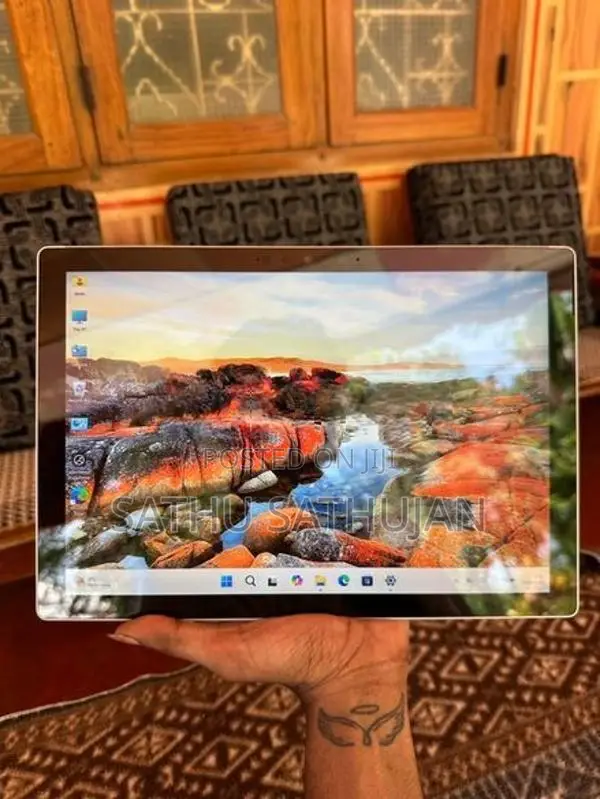 Microsoft Surface 7 Pro