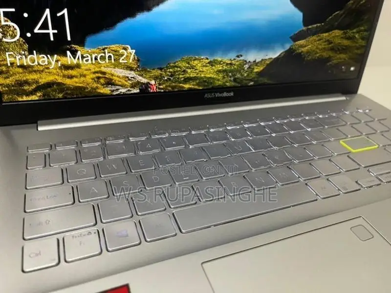 Asus AMD Ryzen 5 Laptop