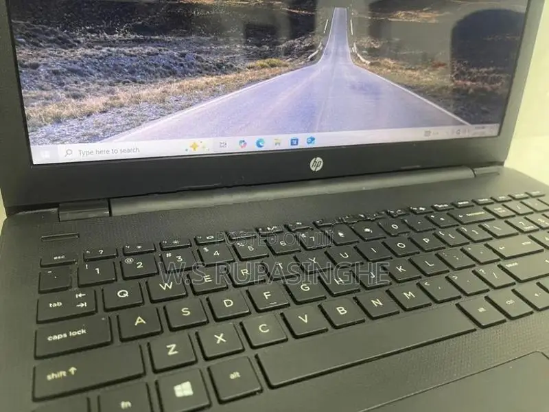 HP AMD E2 Laptop