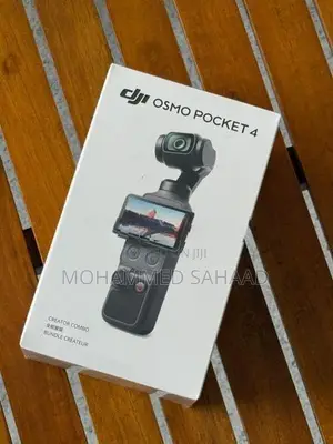 DJI Osmo Pocket 4 Creator Combo