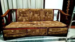 තෙක්ක පුටු කට්ටලයක්