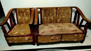 තෙක්ක පුටු කට්ටලයක්