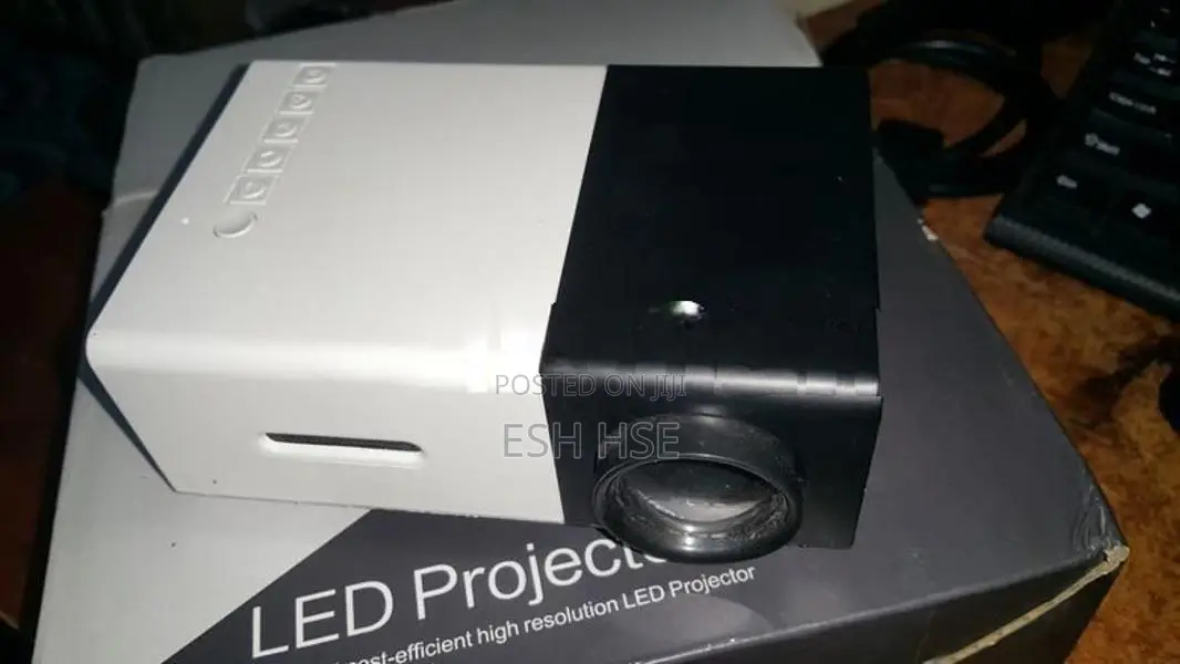YG300 LED Mini Projector 1080P Full HD