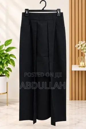 Ladies Skirt Lot