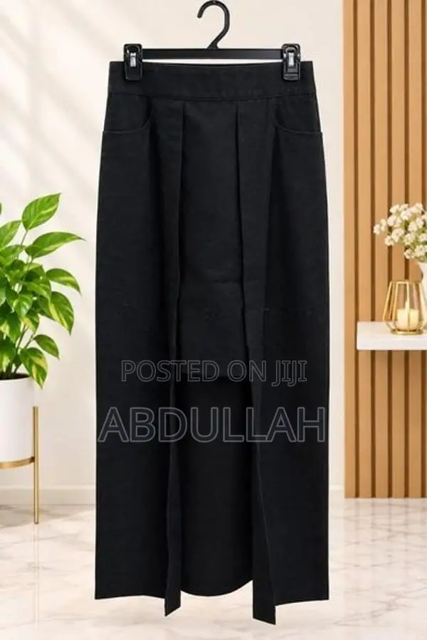 Ladies Skirt Lot