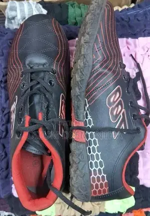 Sports Shoes